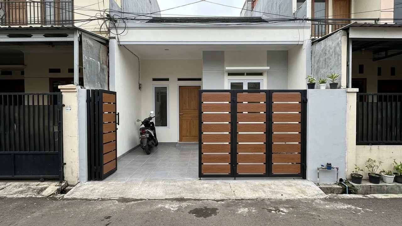 Ide 1: Pagar Lipat 4 Daun Hollow & Woodplank Hemat Ruang Buka Mobil