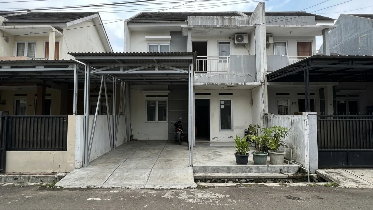 Ide 2: Kanopi Carport Baja Ringan 2.7x4.5m Tanpa Tiang Tengah Menghalangi